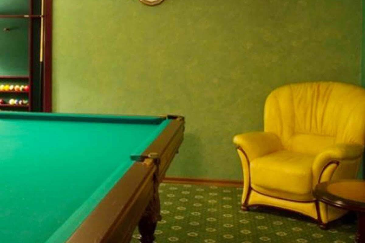 Premium Suite, 1 Bedroom | 1 bedroom, minibar, desk, iron/ironing board