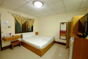 Standard Double Room | Free WiFi - PC Palace Hotel 2 Nakhai (Sakon Nakhon)