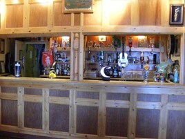 Bar (en la propiedad)