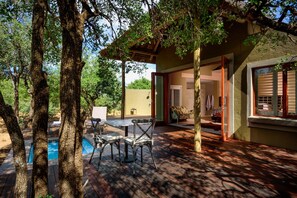 Suite with Private Plunge Pool | Terrace/patio