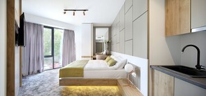 Premium bedding, pillowtop beds, in-room safe, individually decorated