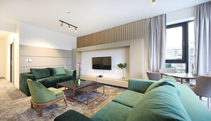 Deluxe Room | Premium bedding, pillow-top beds, in-room safe, individually decorated - Koncept Residence Hotel (Sarajevo)