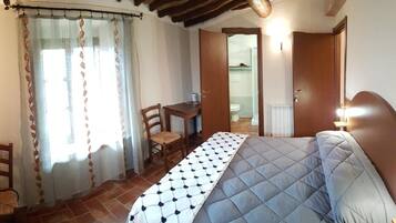 Hochwertige Bettwaren, kostenlose Babybetten, Zustellbetten