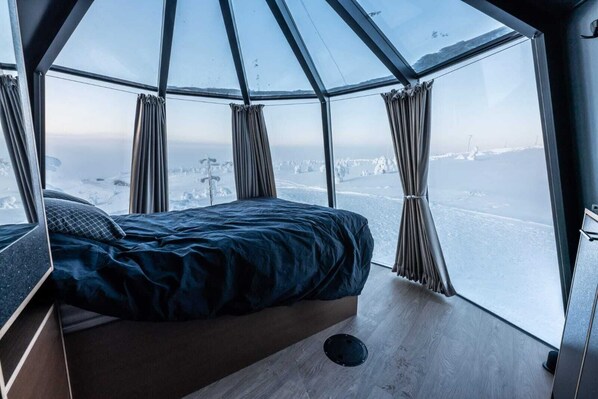 Premium Igloo for two | Bed sheets