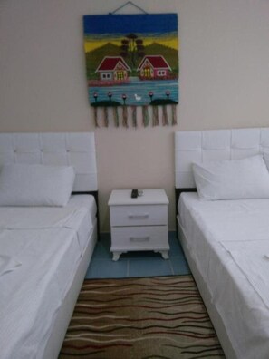 Standard-Doppelzimmer | Schreibtisch, kostenloses WLAN