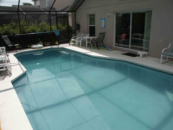 Piscina interna, piscina externa