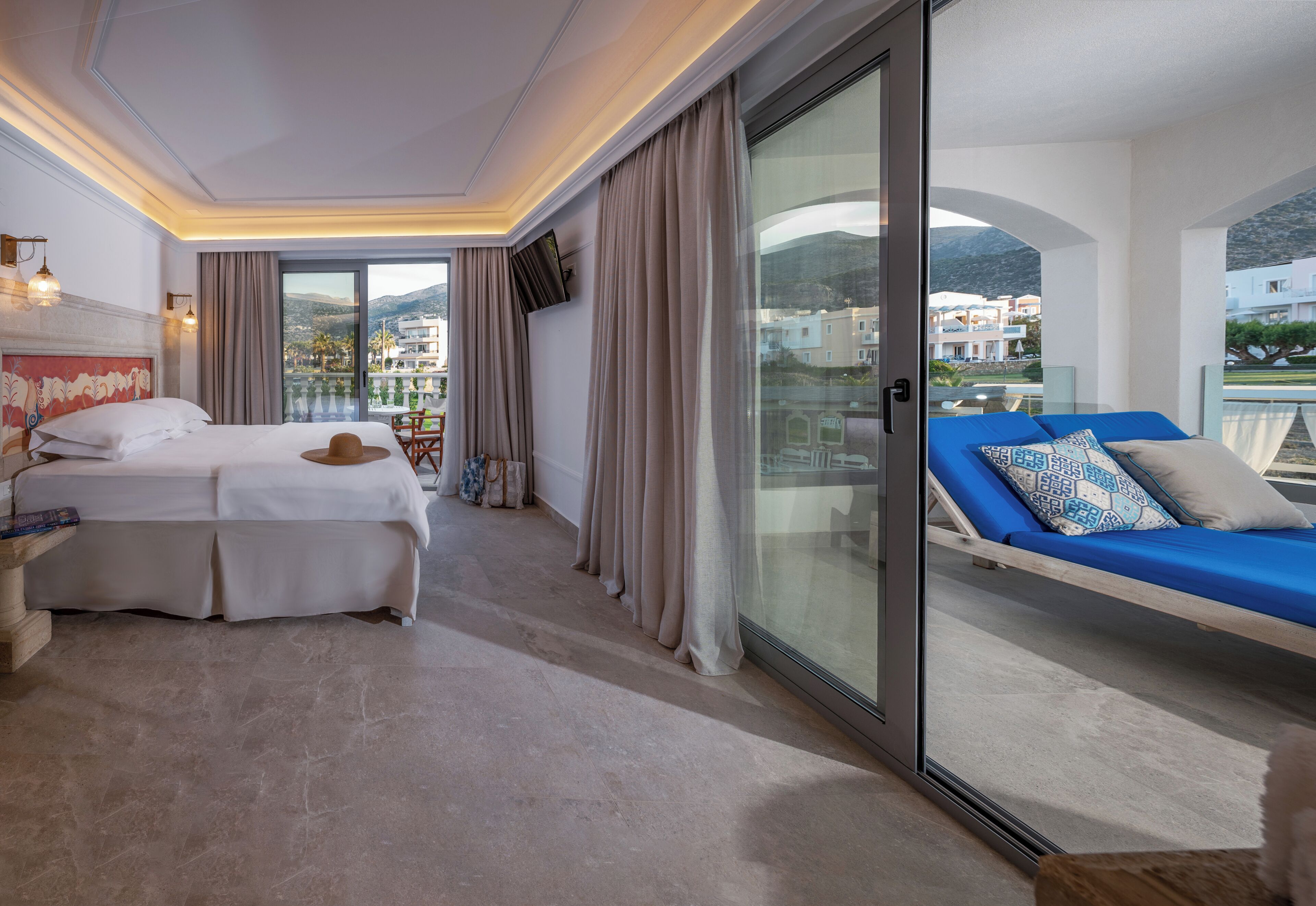 Deluxe Studio, Partial Sea View | In-room safe, blackout curtains, soundproofing, iron/ironing board
