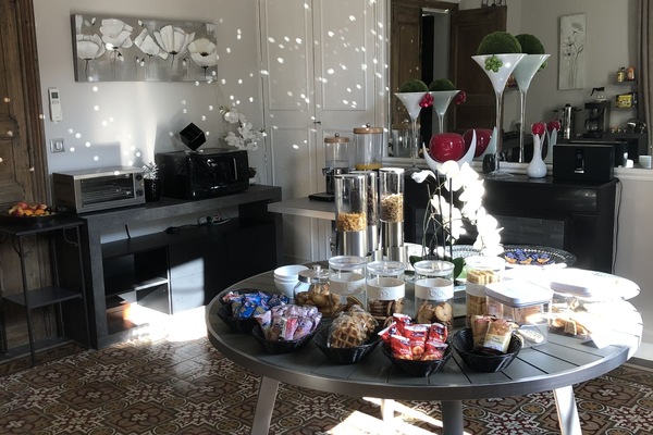 Desayuno continental todos los días (con cargo)