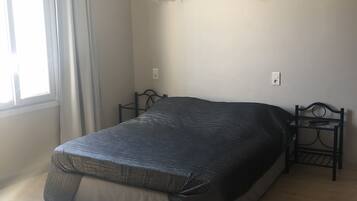 Chambre Familiale | Décoration personnalisée, ameublement personnalisé, rideaux occultants