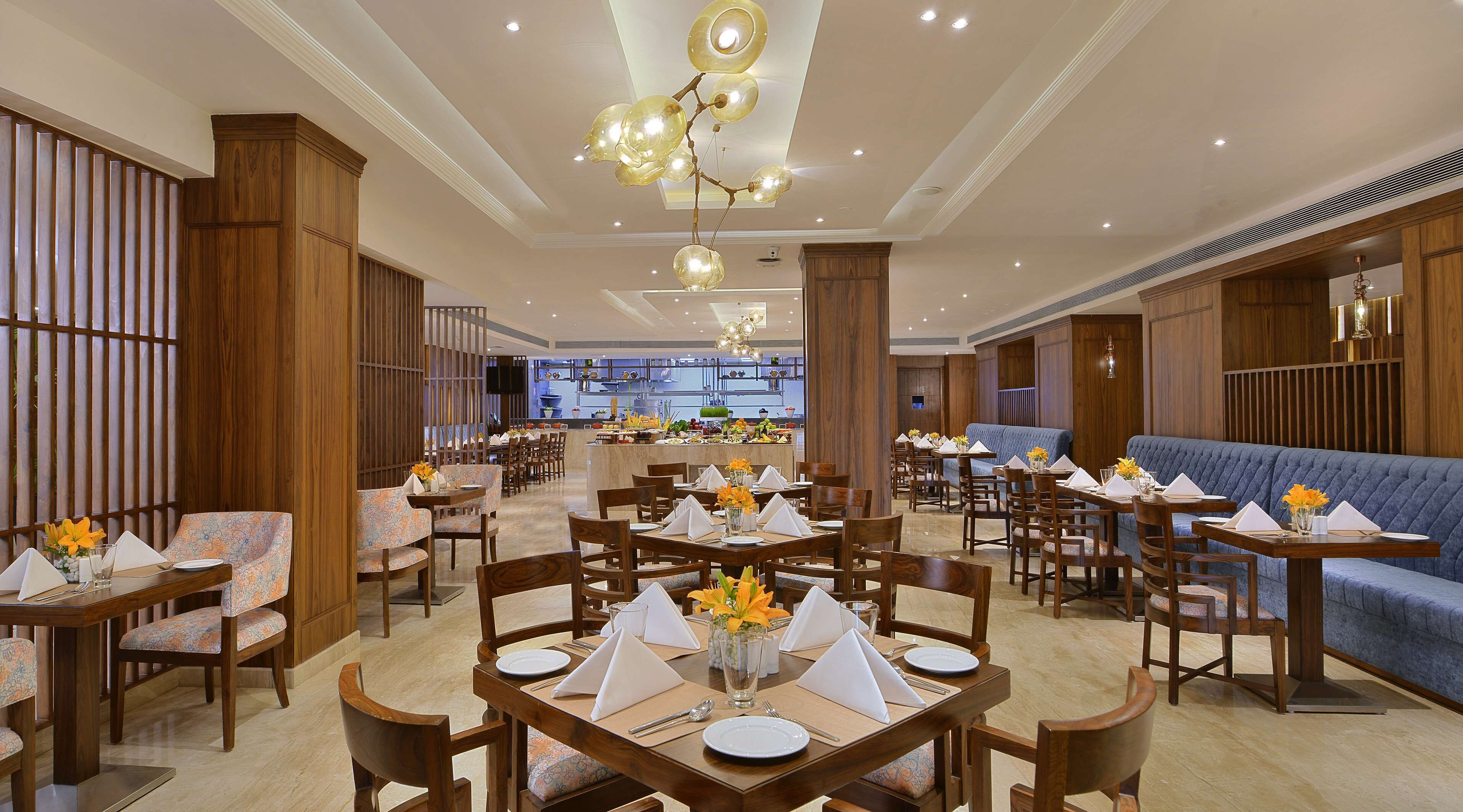 Daily buffet breakfast (INR 767 per person)