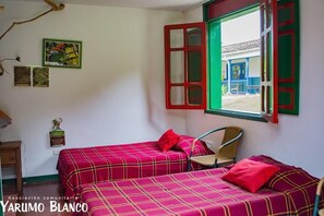 Habitación con 2 camas individuales | Ropa de cama