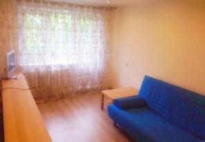 Apartment, 3 Bedrooms | 3 bedrooms, iron/ironing board, rollaway beds, free WiFi - Inndays Podolsk on Znamya Oktyabrya 17 (Moscow)