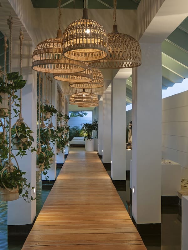 Couples treatment rooms, body treatments, hydrotherapy, aromatherapy