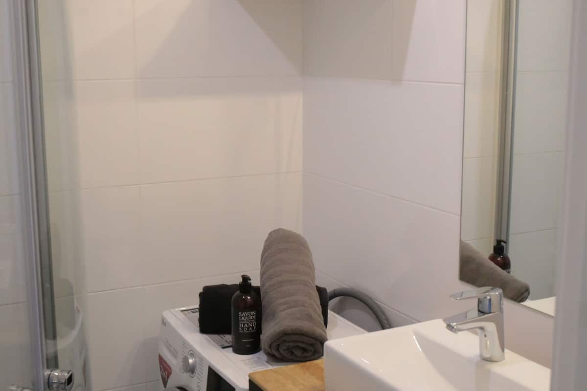 towels, soap, toilet paper