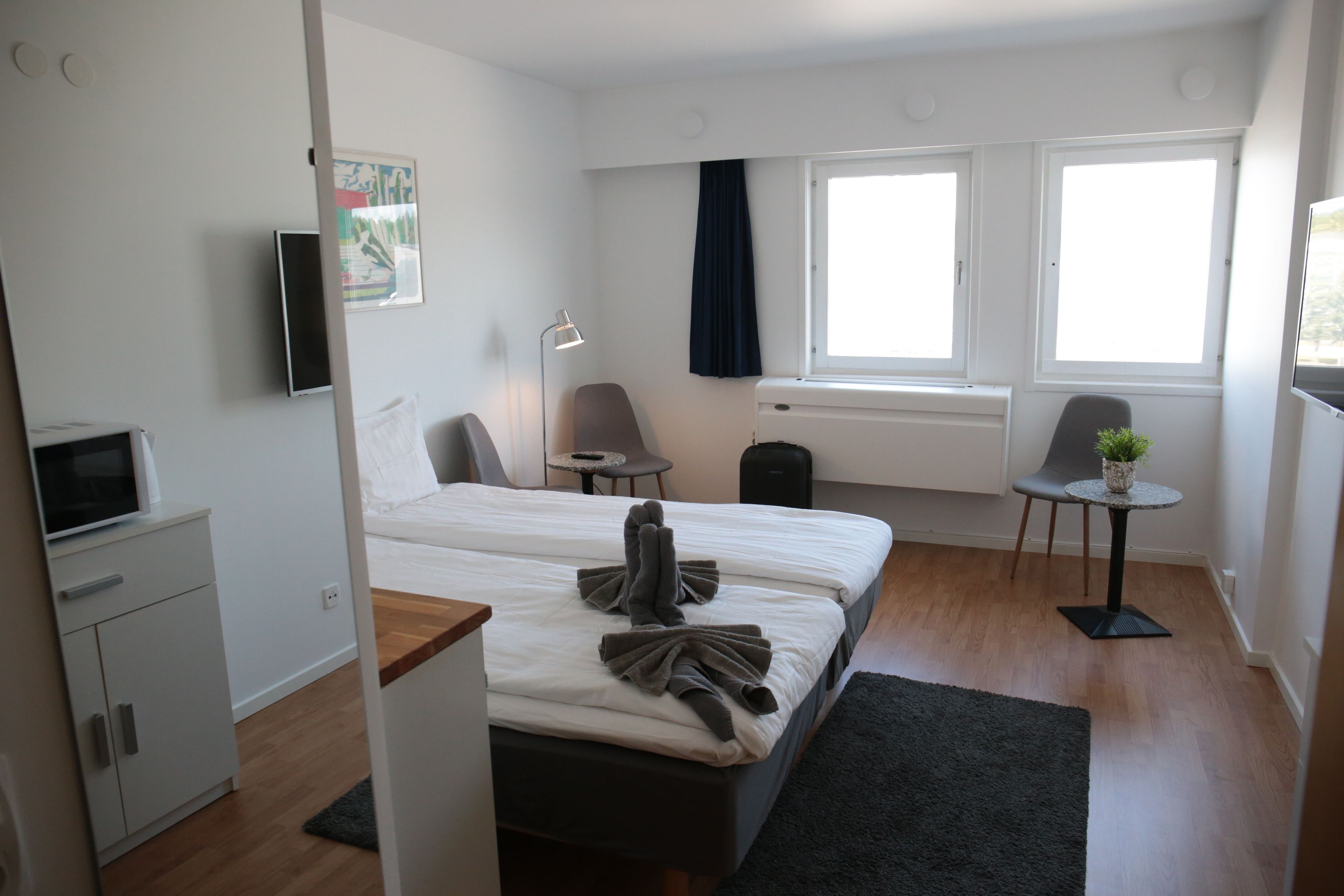 standard double room | 1 bedroom, premium bedding, desk, blackout curtains