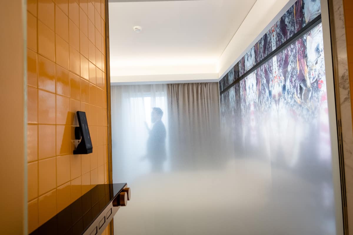 1 bedroom, premium bedding, minibar, in-room safe