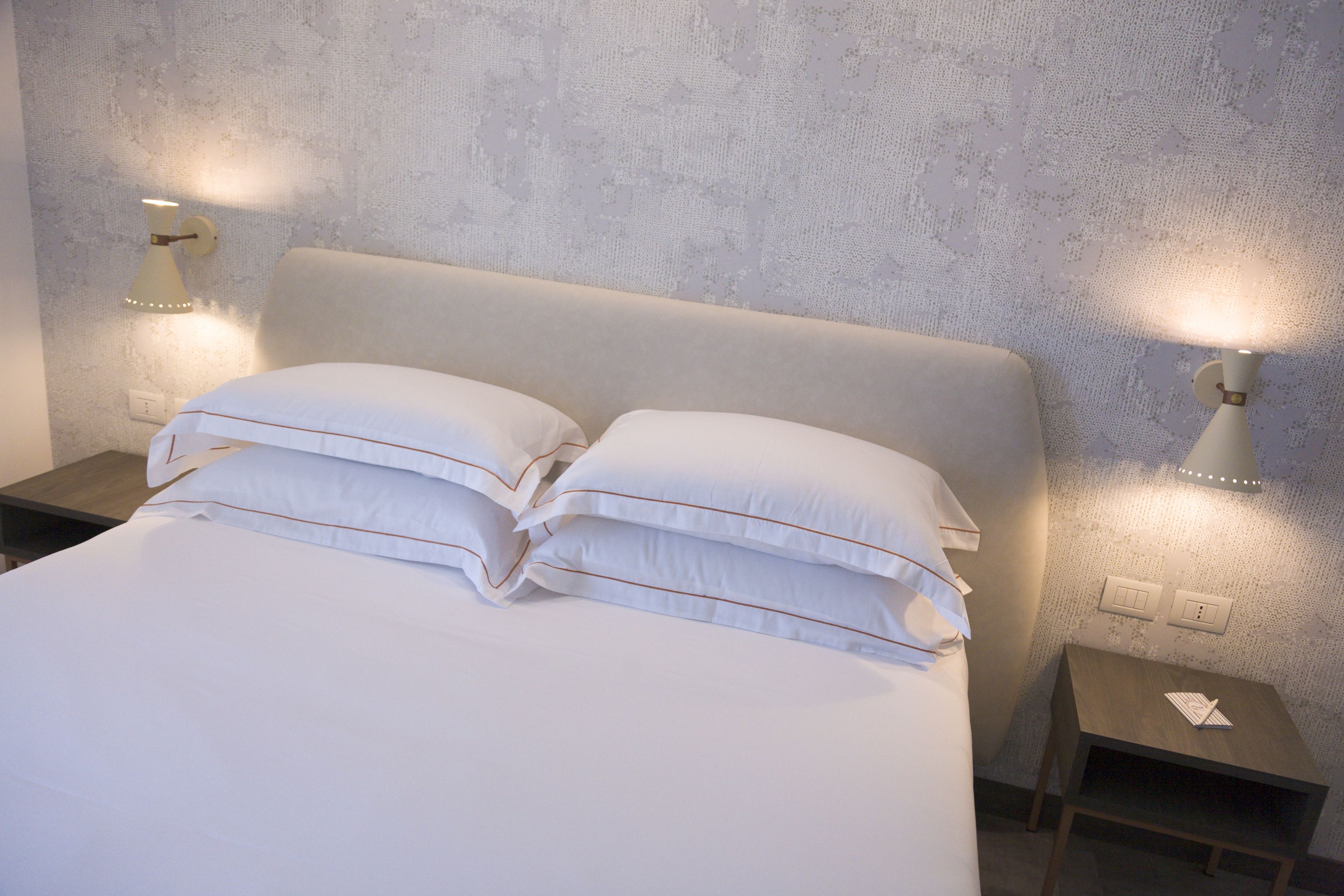 deluxe triple room, non smoking, sea view | 1 bedroom, premium bedding, minibar, in-room safe