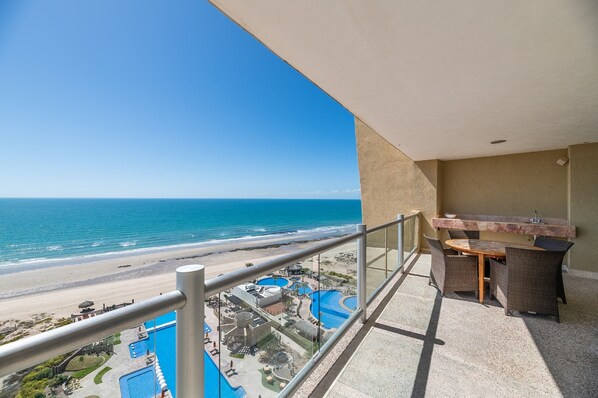 Condo | Terrace/patio - Encanto Living 1101 -2BR by Kivoya (Puerto Peñasco)