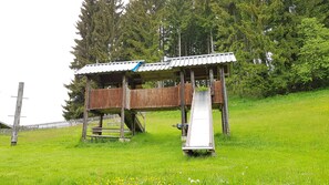 Utendørs lekeområde for barn