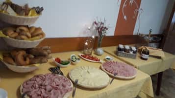 Tägliches inbegriffenes Frühstücksbuffet