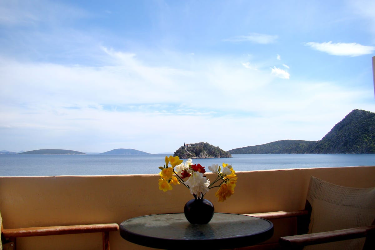 double room, city view | balcony