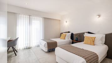 4 bedrooms, individually decorated, individually furnished