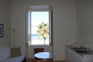 Standard-Apartment | Eigene Kochnische
