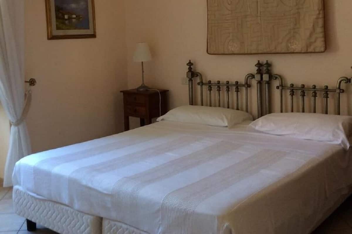 Appartement Supérieur | Coffres-forts dans les chambres, bureau, fer et planche à repasser