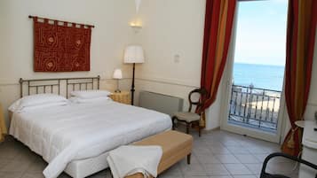 Zimmersafe, Schreibtisch, Bügeleisen/Bügelbrett, kostenloses WLAN