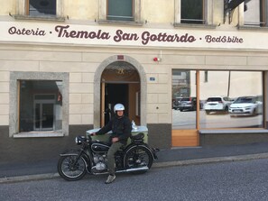 Front of property - Bed&Bike Tremola San Gottardo (Airolo)
