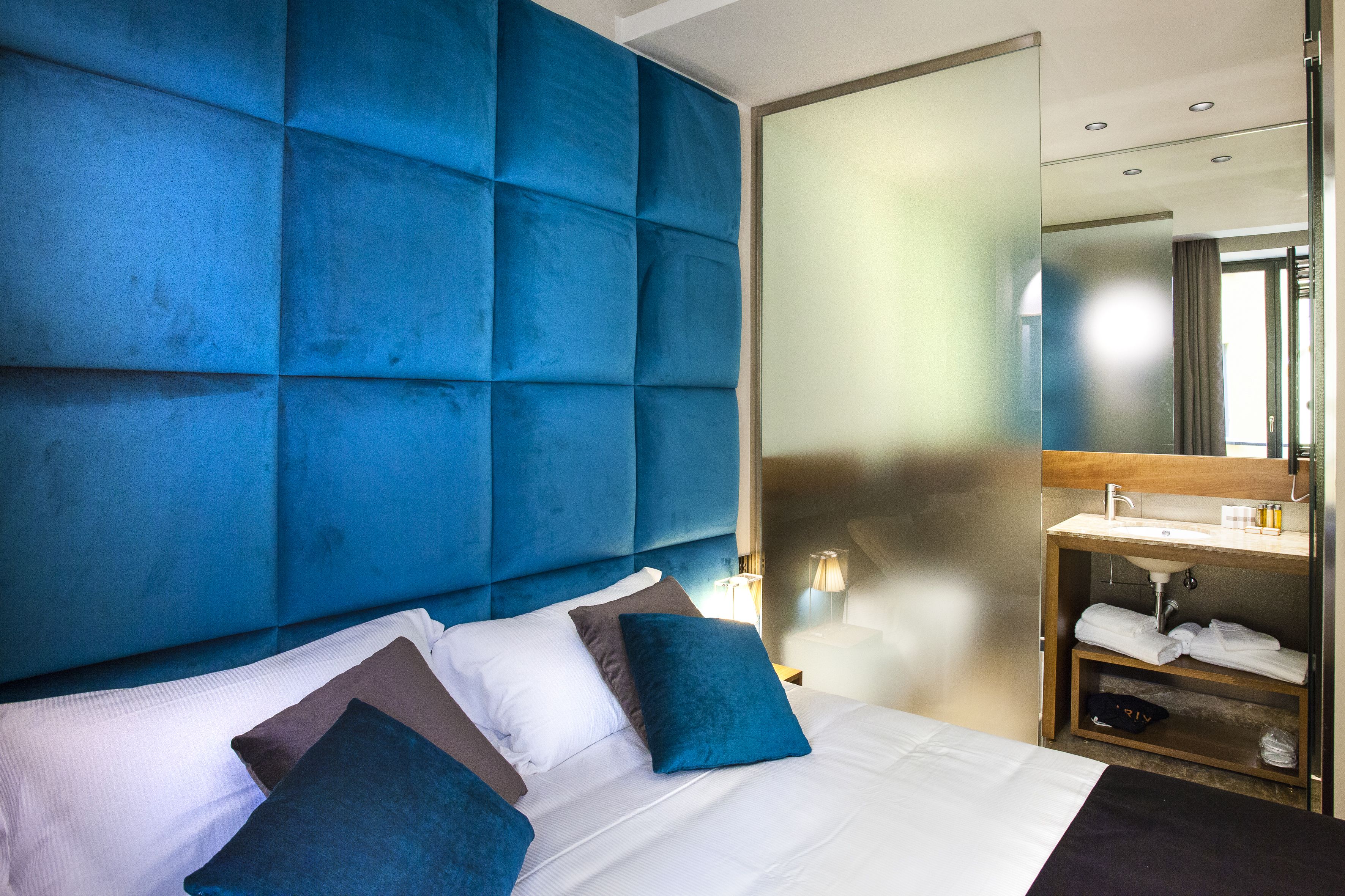 frette italian sheets, premium bedding, down duvets, pillow-top beds