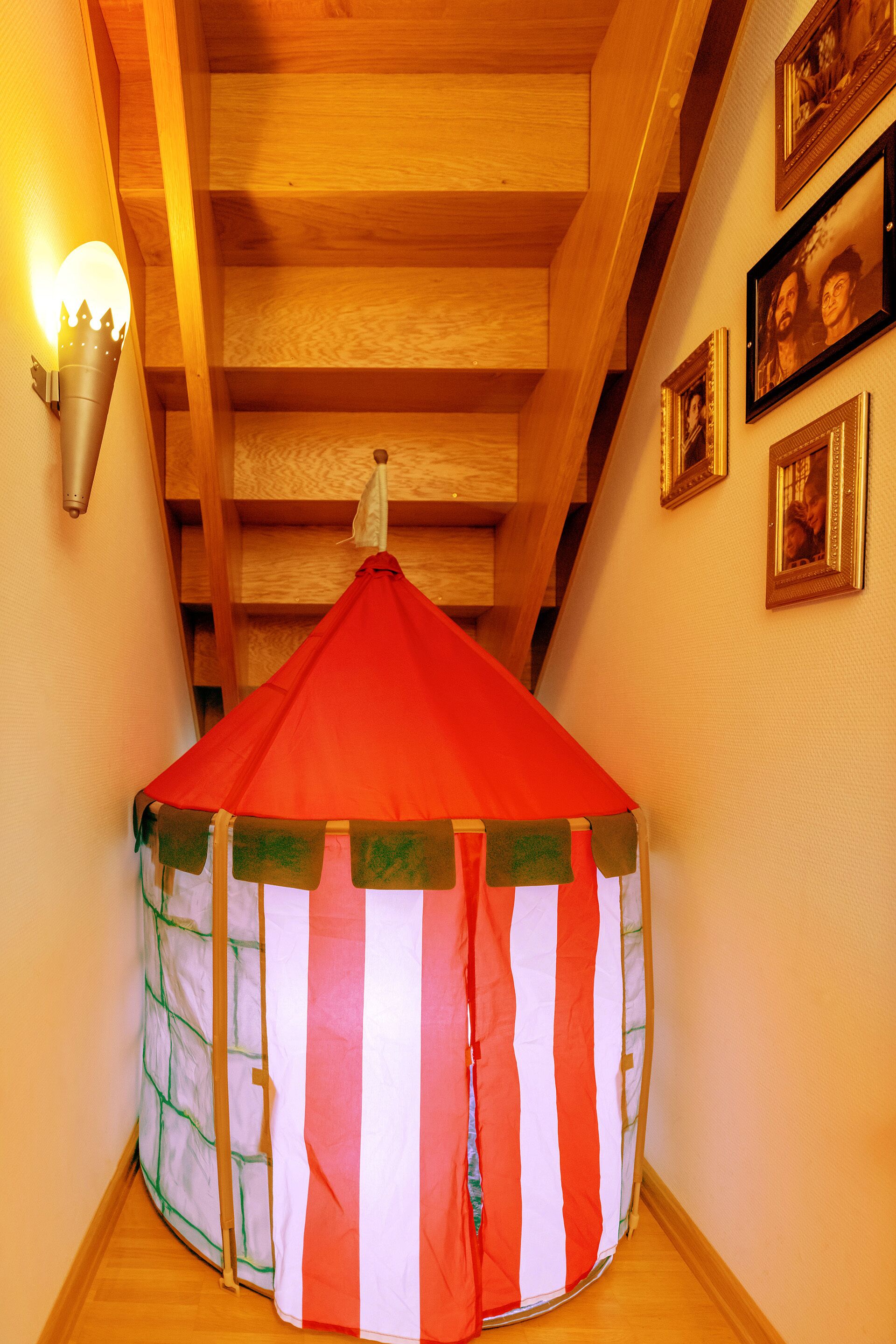 maisonette apartment without balcony | living area | flat-screen tv