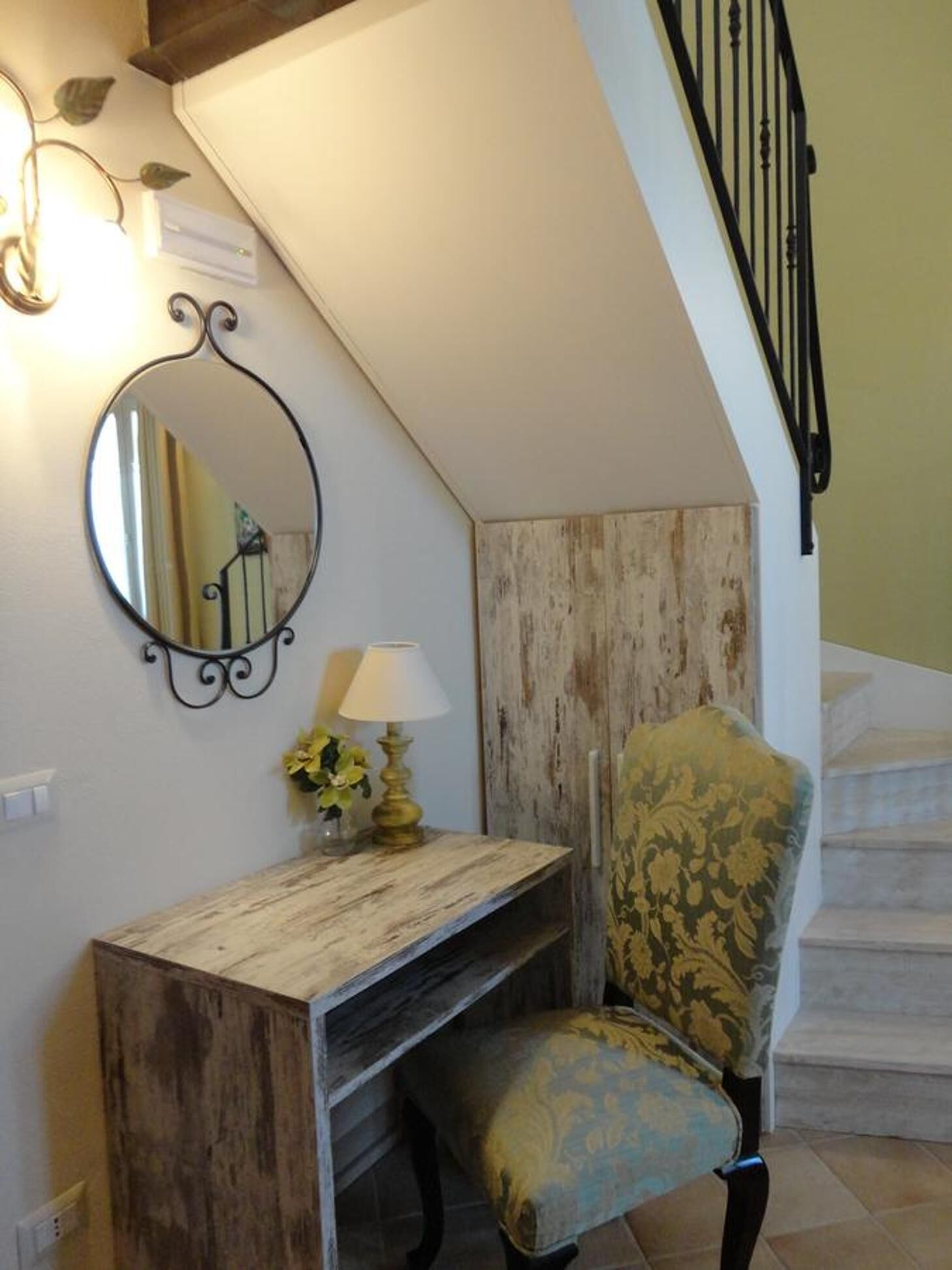 Deluxe Triple Room | 1 bedroom, premium bedding, minibar, in-room safe