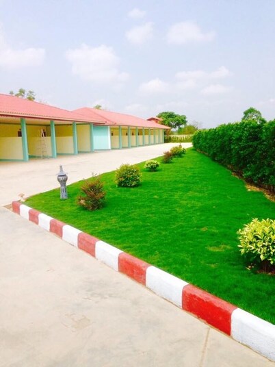 Nadeetawee Resort