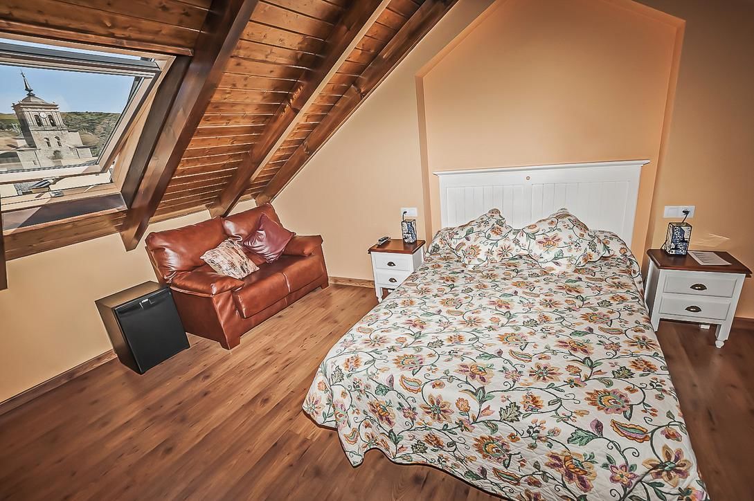 double room | desk, free wifi, bed sheets