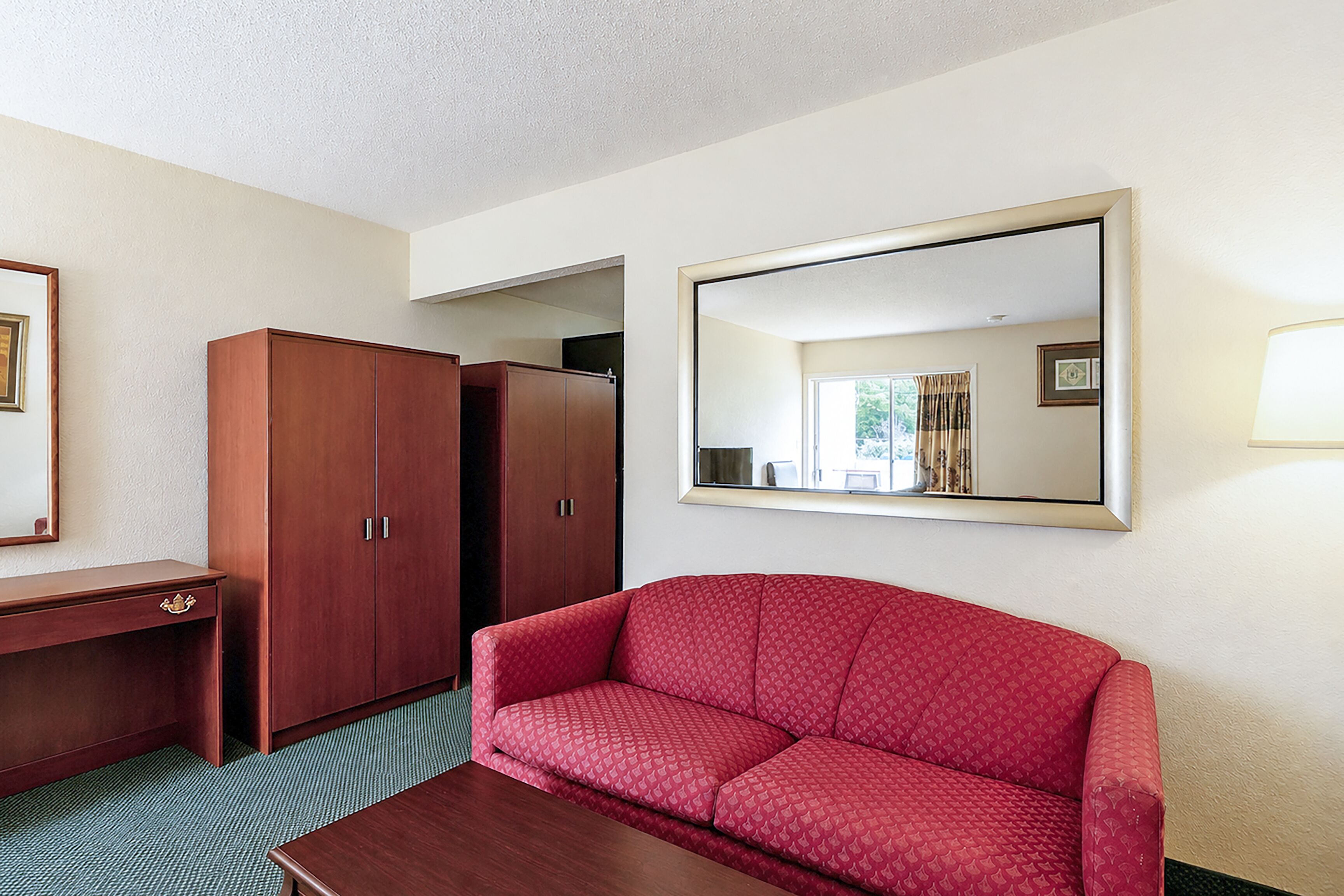 Room, 1 King Bed, Non Smoking | Iron/ironing board (on request), free cots/infant beds, rollaway beds
