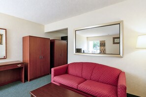 Room, 1 King Bed, Non Smoking | Iron/ironing board (on request), cribs (free), rollaway beds (surcharge) - Hometown Inn Staunton VA near Hwy 11 (Staunton)