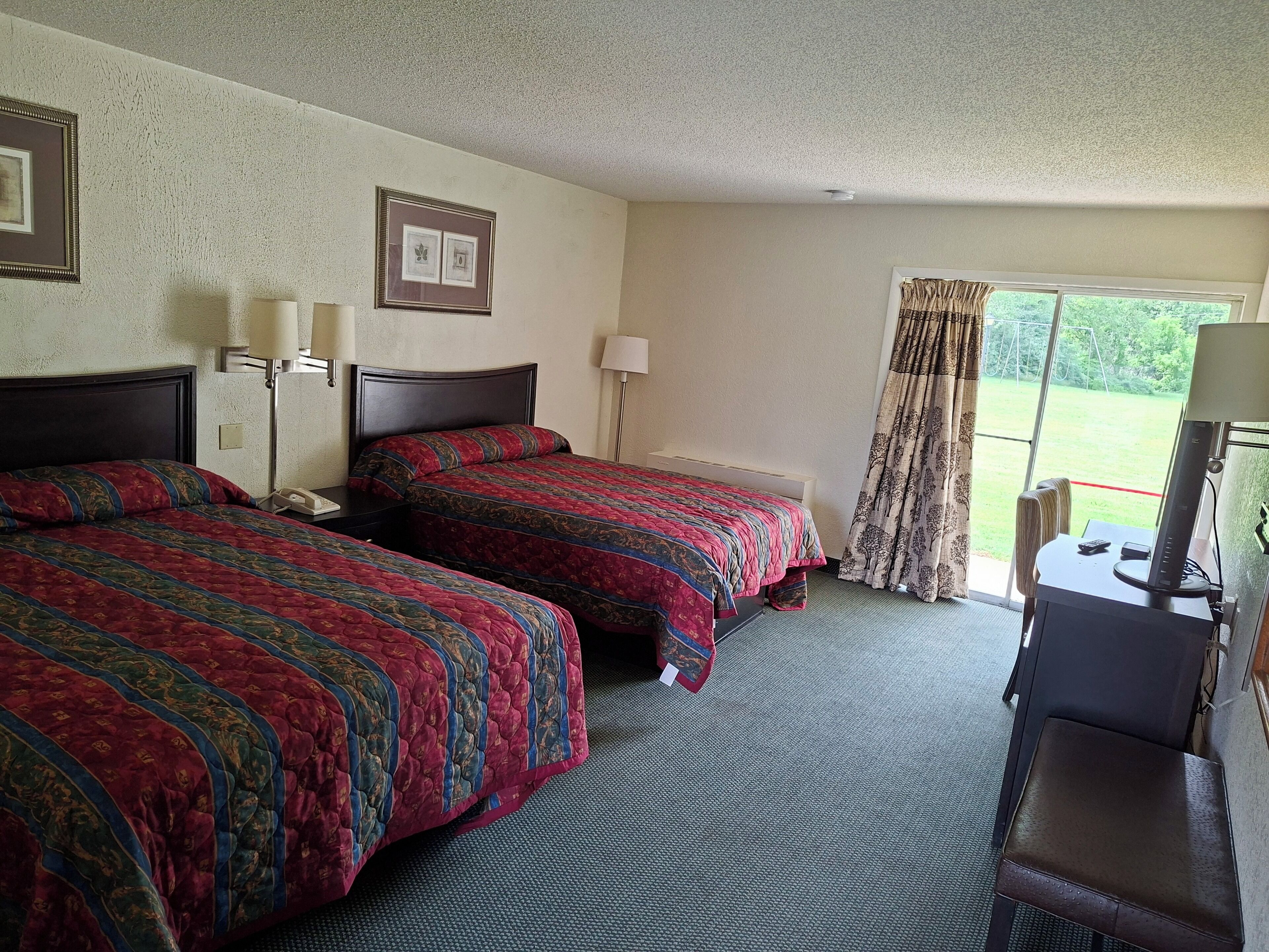 Room, 2 Double Beds, Non Smoking | Iron/ironing board, free cribs/infant beds, rollaway beds, free WiFi