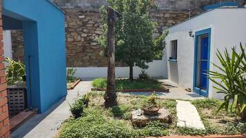 1 bedroom, individually furnished, desk, iron/ironing board