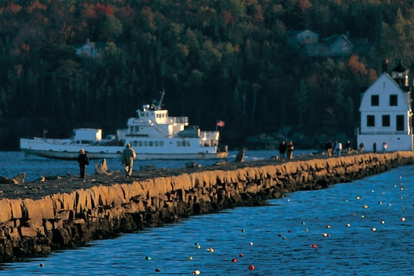Dock