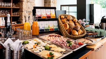 Desayuno buffet incluido todos los días
