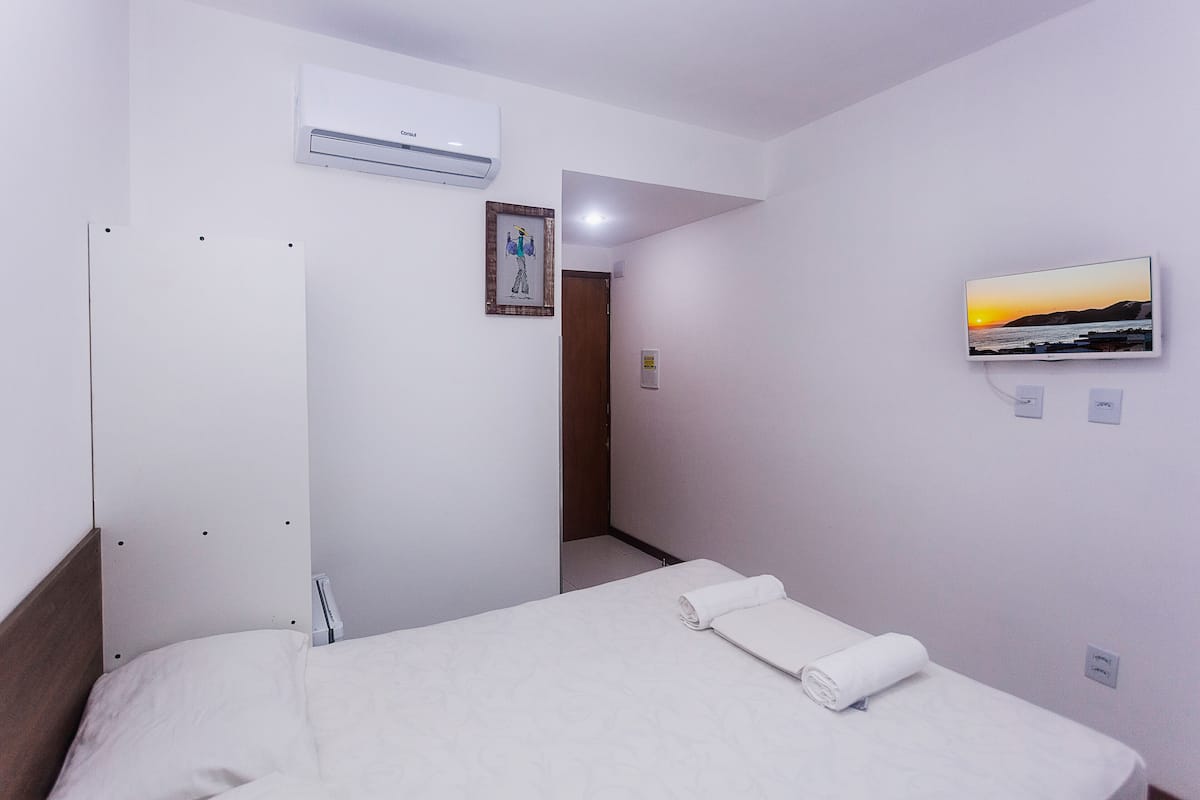 Minibar, blackout curtains, free WiFi, bed sheets