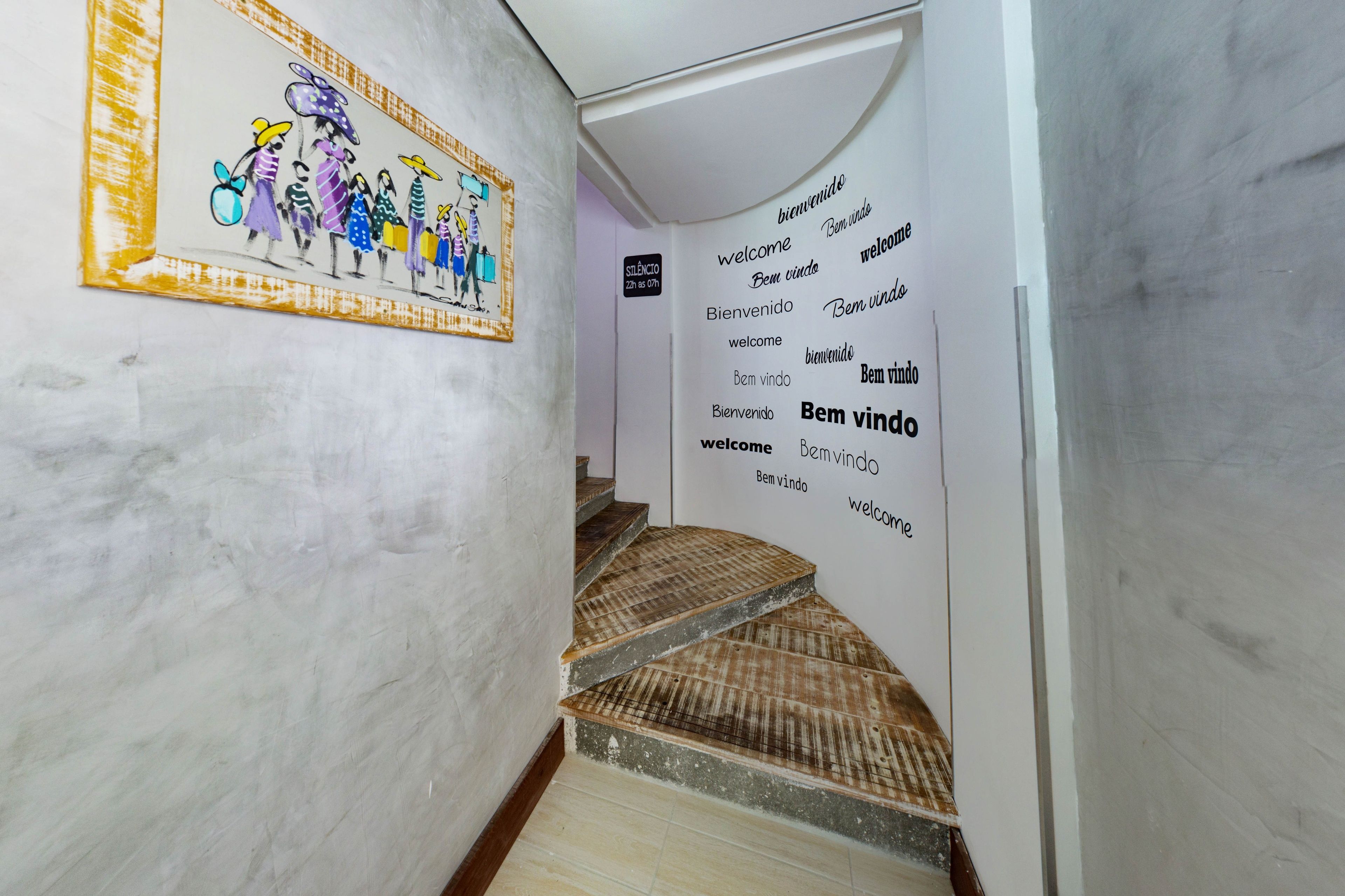 Foto - Economy Apart