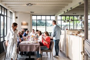 Holiday Home, 8 bedrooms | Cuisine privée | Cafetière/bouilloire