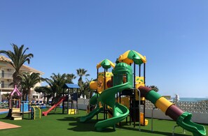 Children’s play area – outdoor