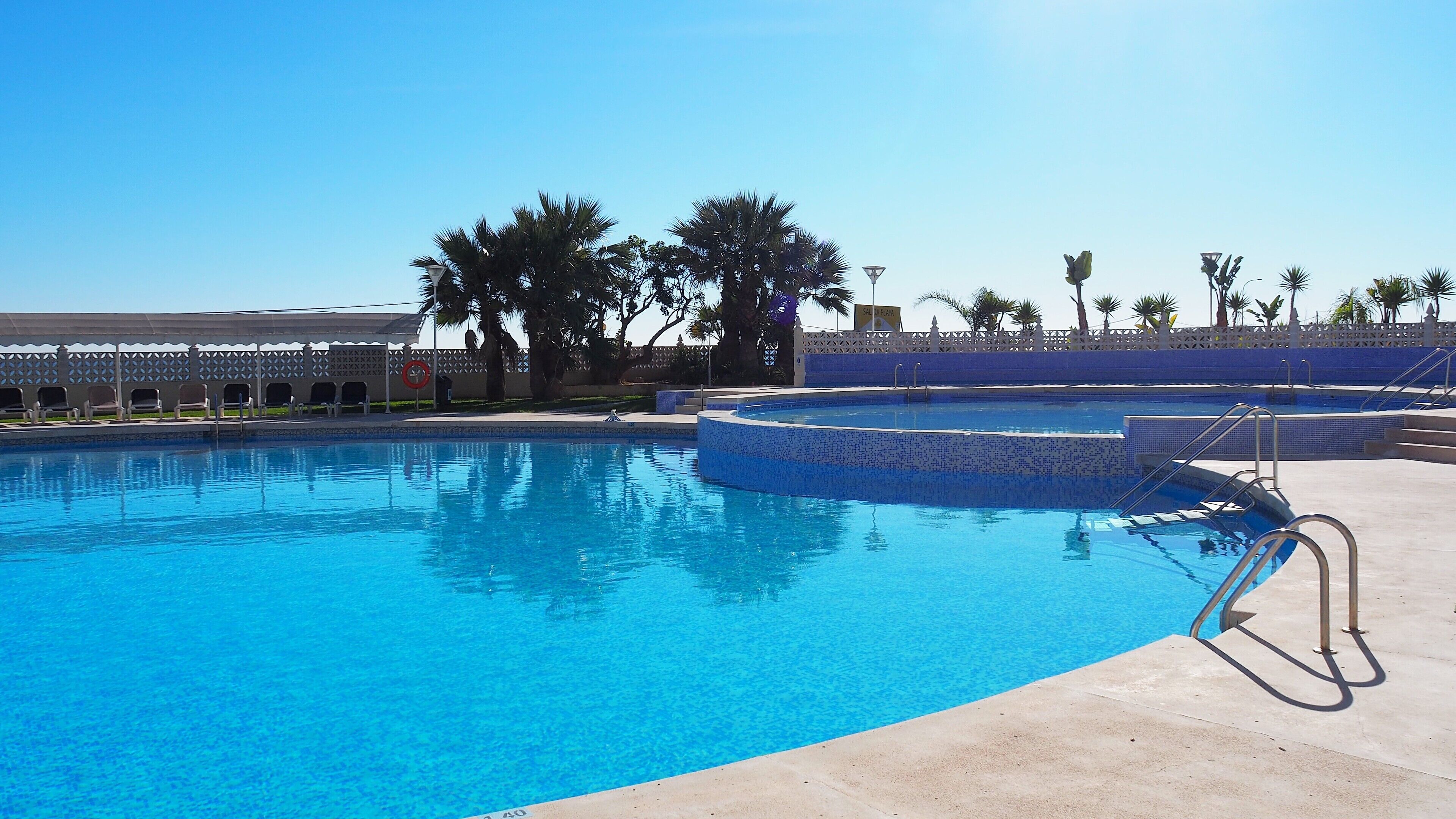 季節性室外泳池