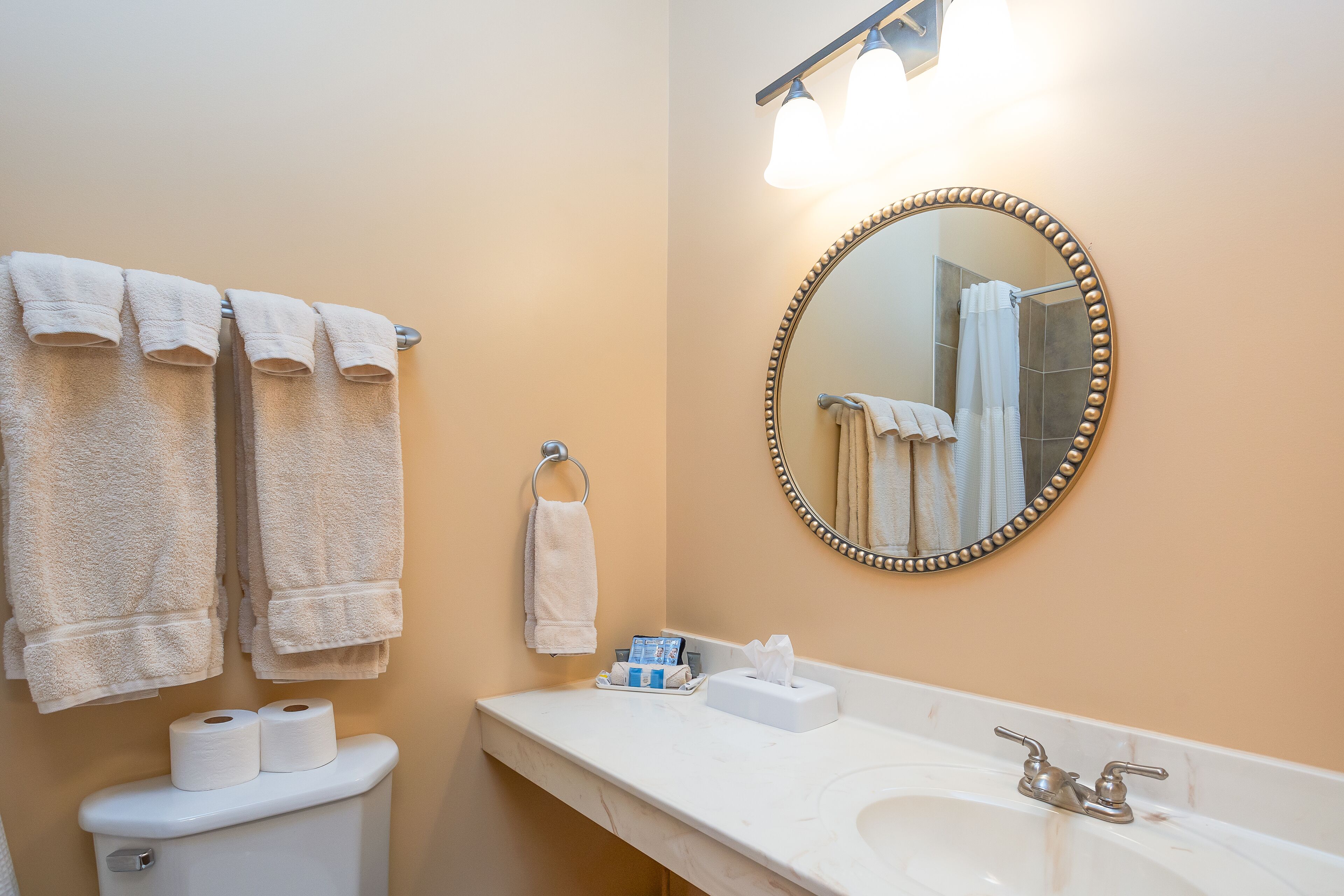 queen/jacuzzi suite 22 (upper deck water view) | bathroom | hair dryer, towels, soap, shampoo