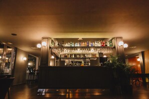 Bar (en la propiedad)