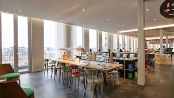 Bar (in der Unterkunft)