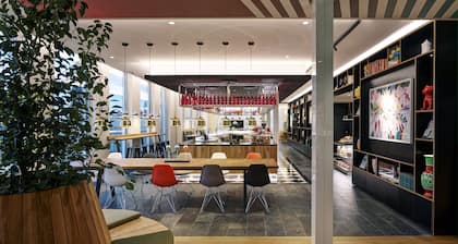 citizenM Copenhagen Radhuspladsen